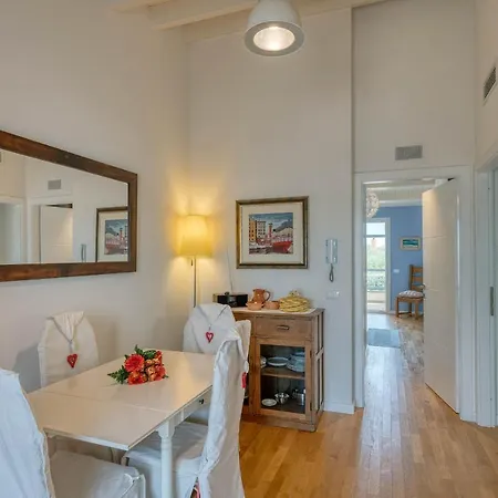 Appartement La Casa Degli Ulivi In Con Patio Quartu SantʼElena