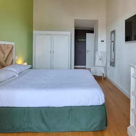 La Casa Degli Ulivi In Con Patio 아파트