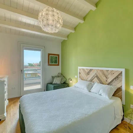 La Casa Degli Ulivi In Con Patio * Quartu SantʼElena